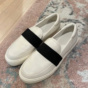 Ugg Cushioned Platform Sneaker - Size 12